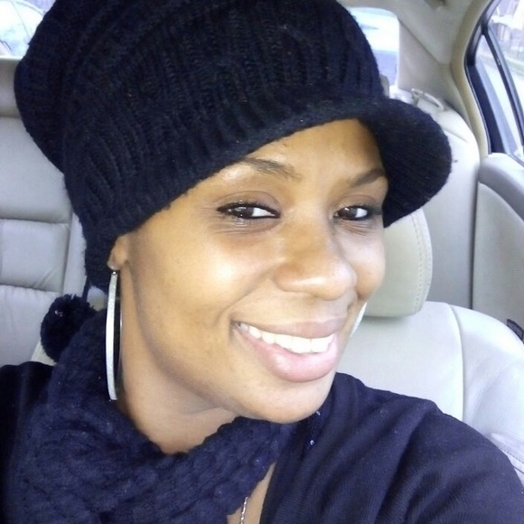 Meet your Posher, Dana - Picture 1 of 1